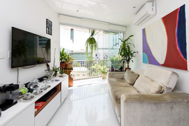 Apartamento no melhor do Leblon