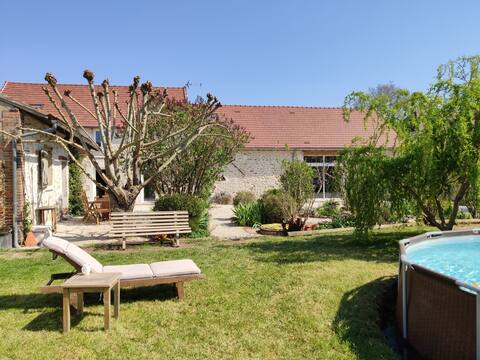 Stone house, garden, pool, parking, courtyard.