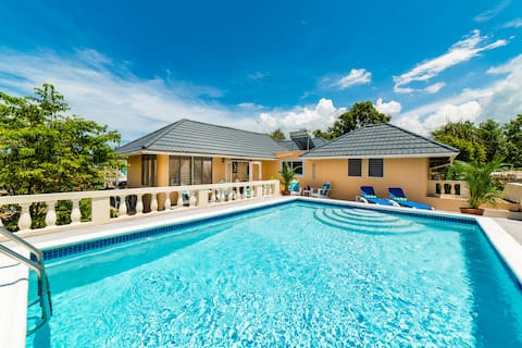 SUNSET 1 SilverSands Jamaica - 2 or 3 bedroom opt