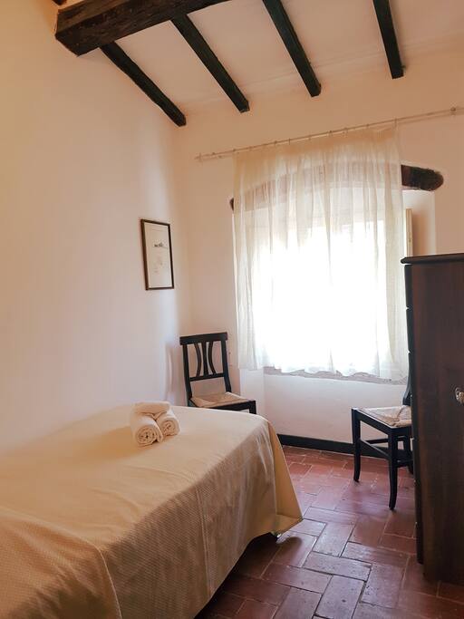 Single bedroom