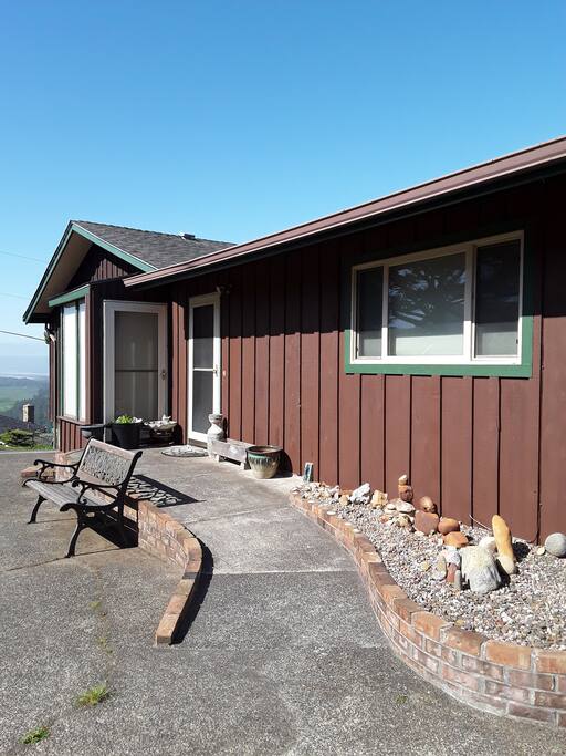 east side main entrance wheelchair access
