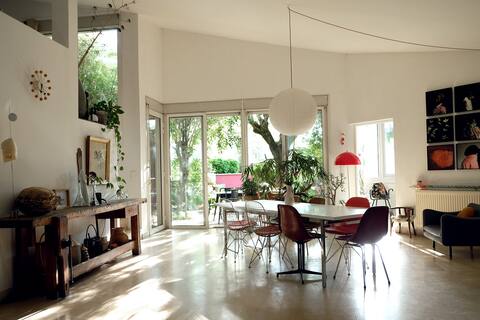 Village house with pool 8 minutes from Uzès