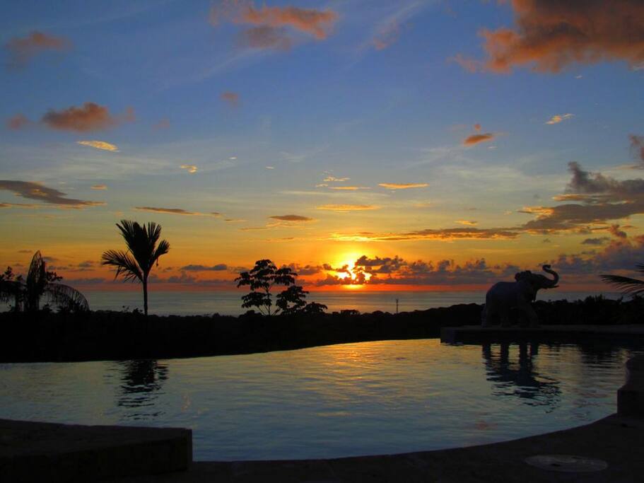 Catch the sunset in the infinity pool!
