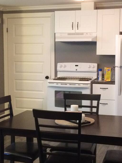 Another view of the kitchen.