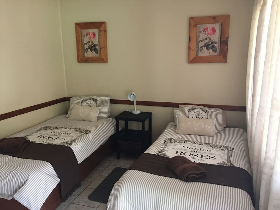 Single bed overnight room