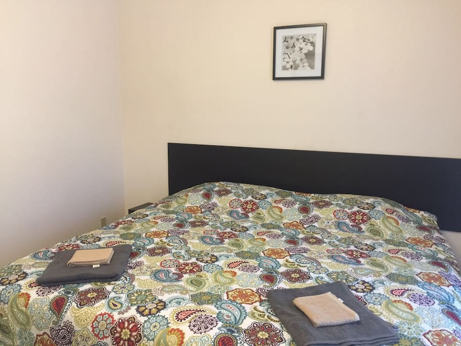 Room B (two twin beds joined as king bed)