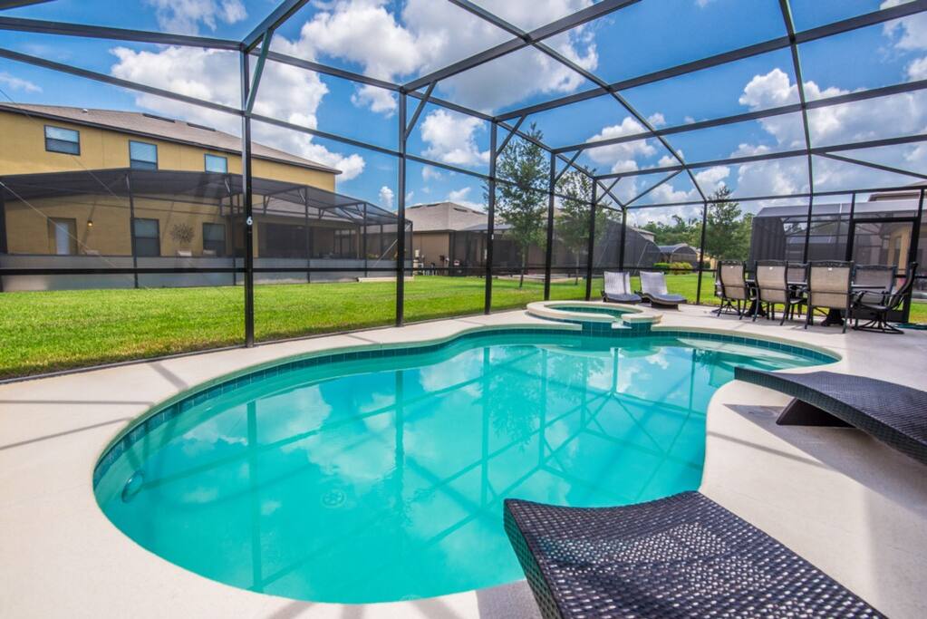 1132CypressPointeBlvd-54