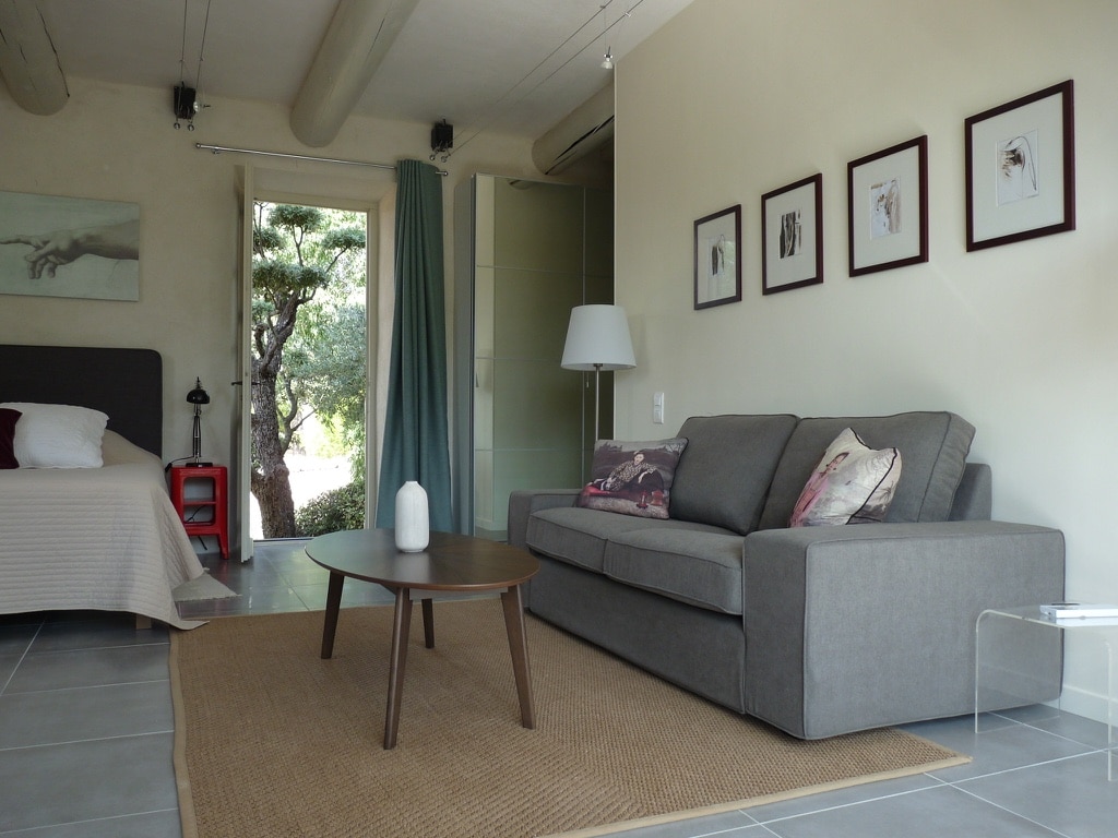 Airbnb performant: Le Petit Roucas with Garden à Gordes