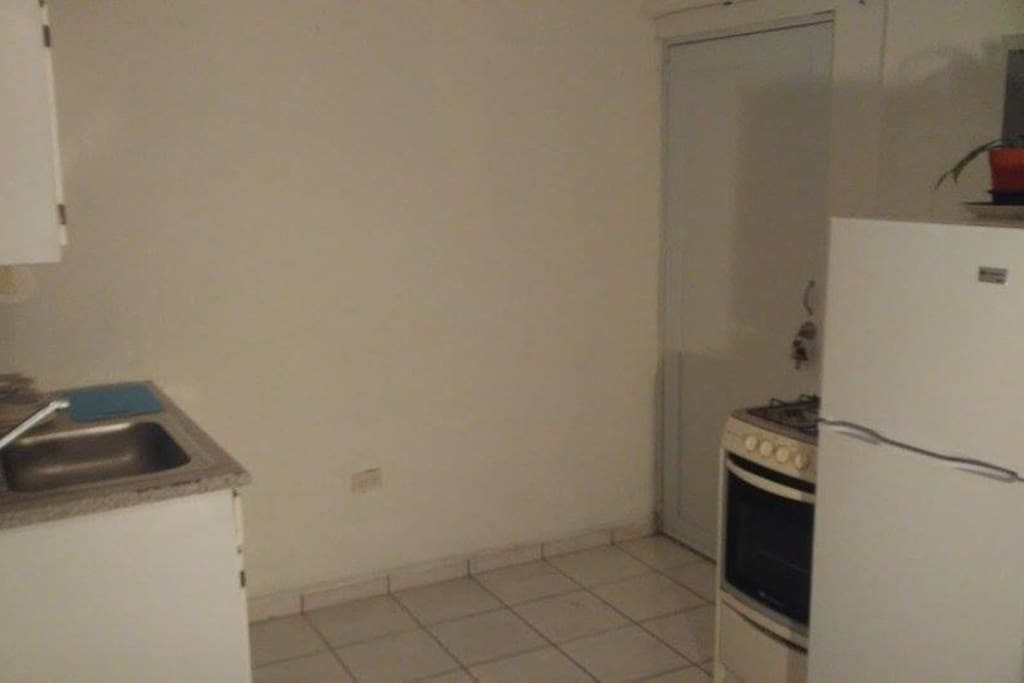 Kitchenette so you can prepare Breakfast Lunch or Dinner.