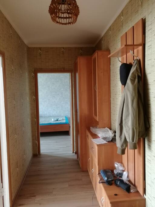 Прихожая.