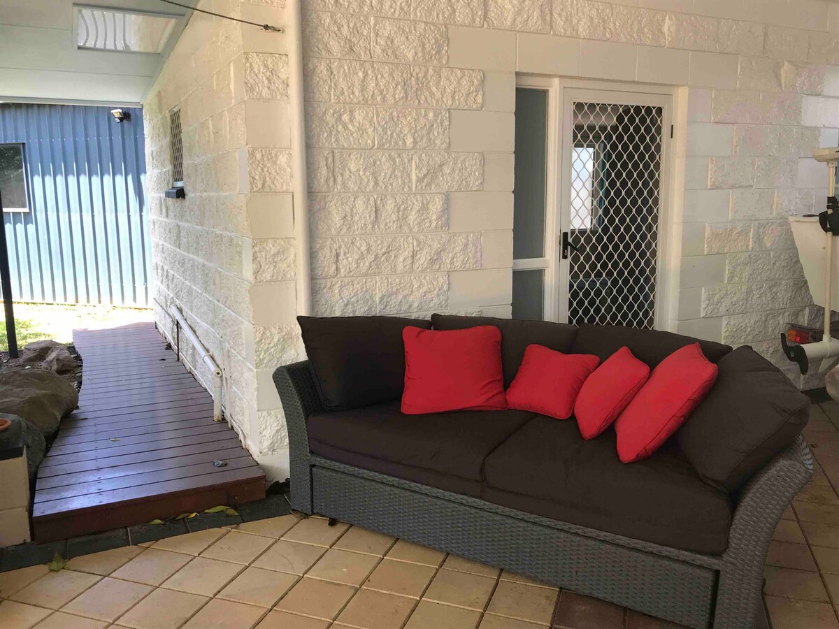 Popular Airbnb listing: The Bunker - peaceful retreat in premier suburb. in Cairns Regional