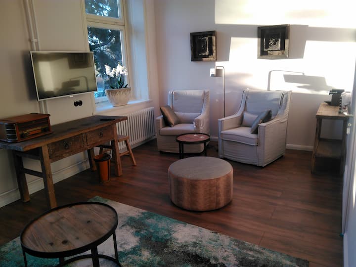 gemütliche Leseecke, TV schwenk- und neigbar