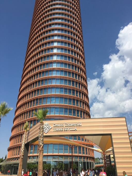 Centro Comercial Torre Sevilla