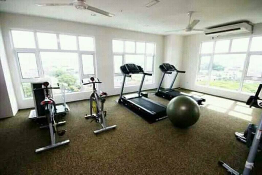 Gymnasium at level 8