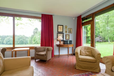 Top performing Airbnb: Rustic Retreat in Houvegné in Trois Ponts