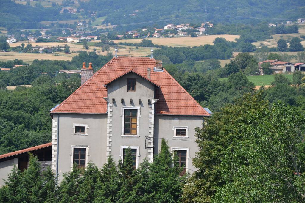 Appartement mitoyen dans maison, vue d'ensemble.