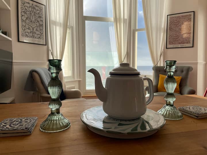 Beautiful Sea View Apartment - Hastings