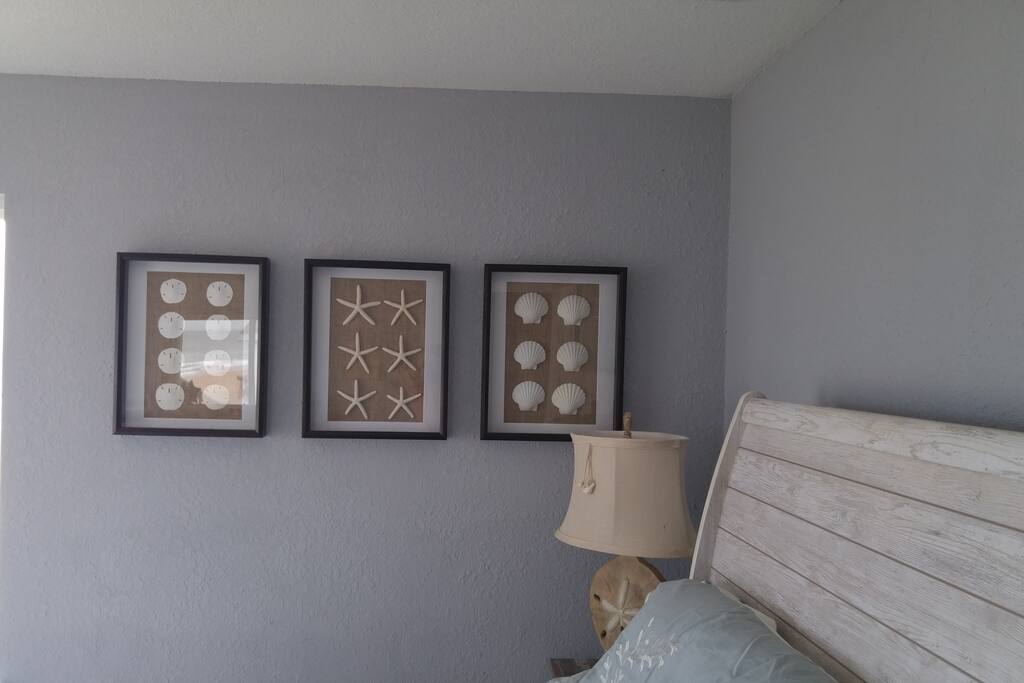 Master bdrm decor