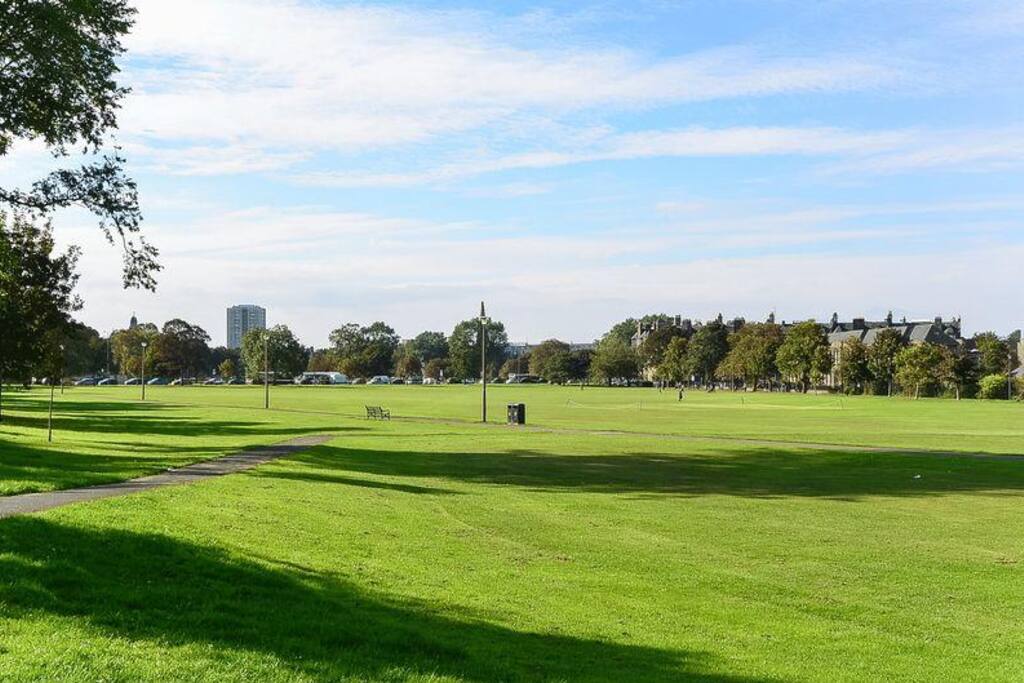 Leith Links Park right outside.