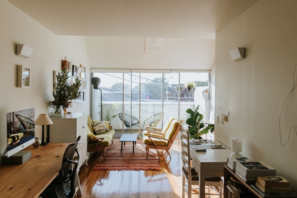 View from the kitchen over the living room and working space.