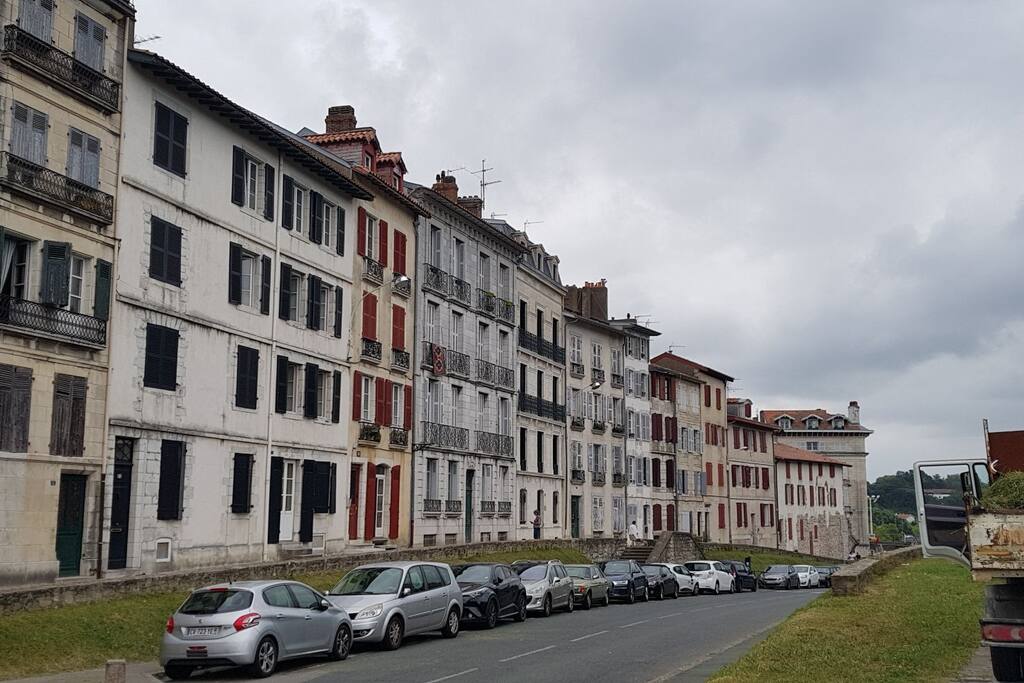 Vue des remparts Lachepaillet