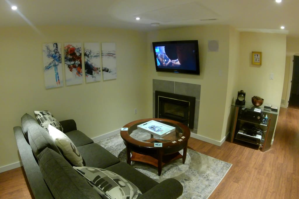 T.V. with Netflix & Gas Fireplace