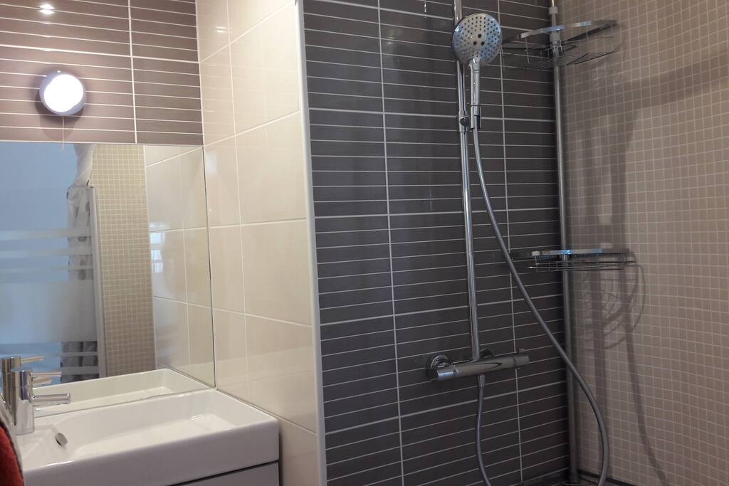 Salle de douche privative