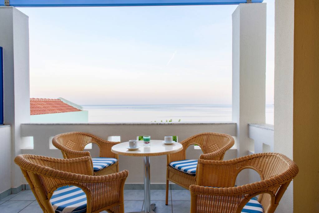 S. V. Spacious balcony