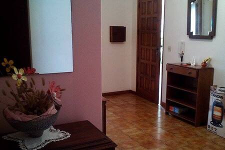 Los mejores 20 apartamentos, casas y alquileres vacacionales de ... Garagem decoración piso