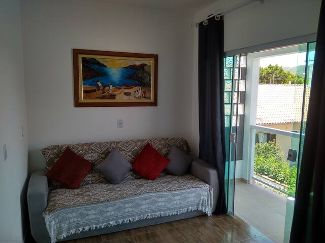 Valor p 4 pessoas casa a 300mt da praia e do BCW