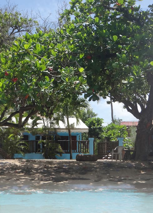 La maison depuis la mer
