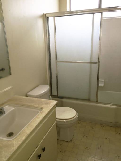Bathroom may be shared if 2nd bedroom is booked