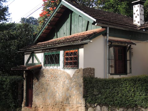 Top Airbnb: Casa da Vó Nair 1 ...Visconde de Mauá - Maringá, Minas Gerais em Bocaina De Minas