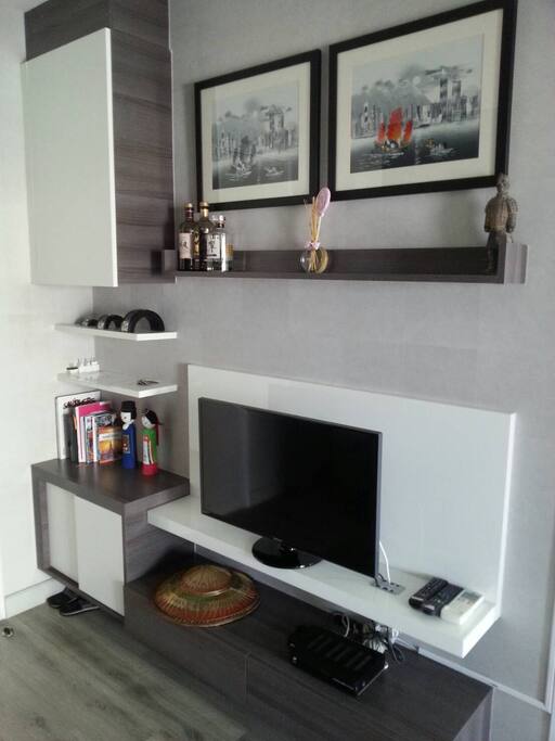 Cable TV with English channels and movies in the living room