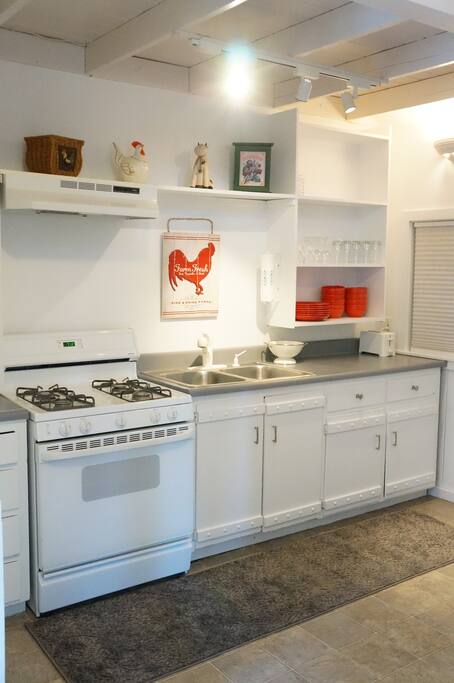 Full Kitchen