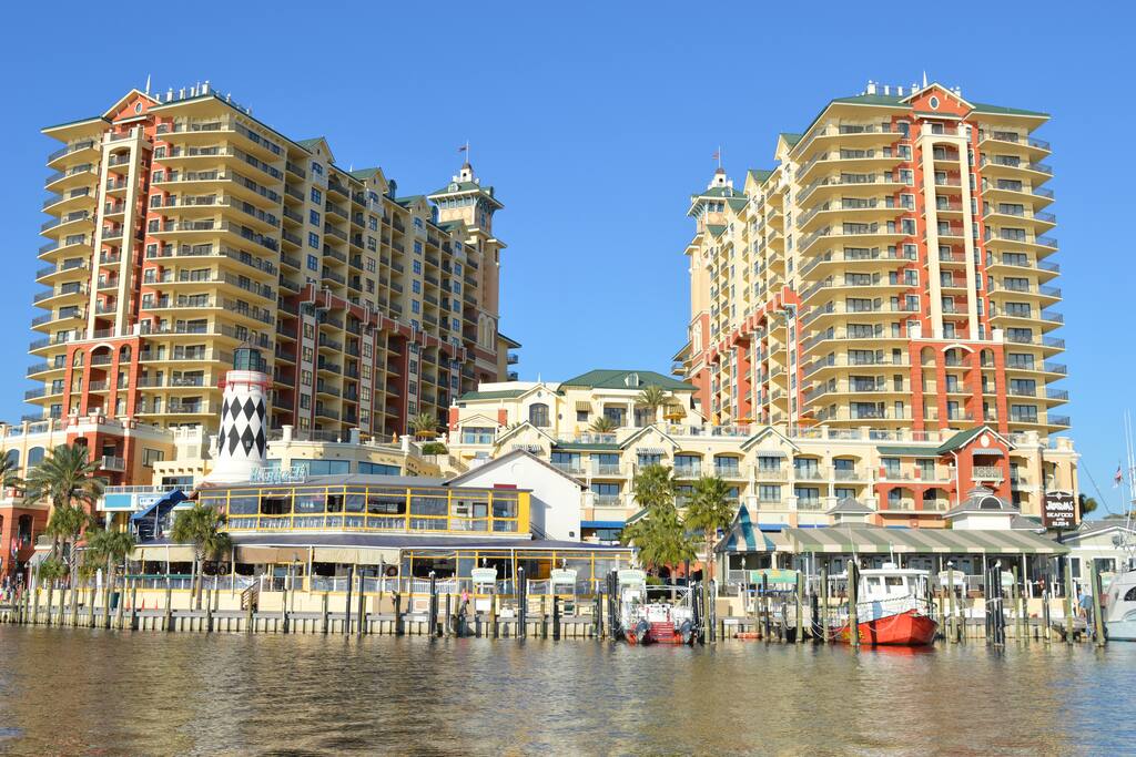 Emerald Grande