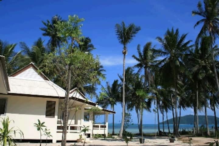 Jinta Beach Bungalow - Ko Samui