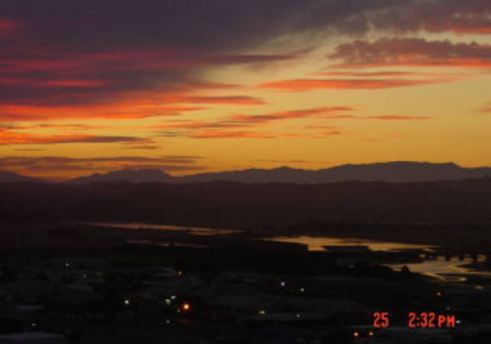 Gorgeous sunsets over the lagoon and western ranges