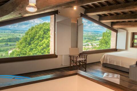 Apartment with Jacuzzi