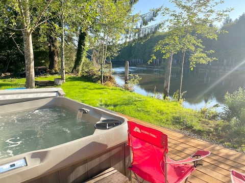 Hoquiam River Front Retreat