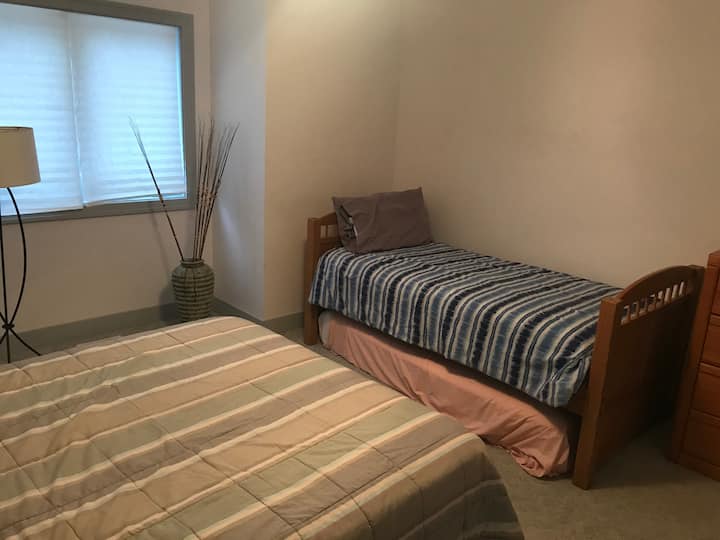 Segundo dormitorio con 2 camas
