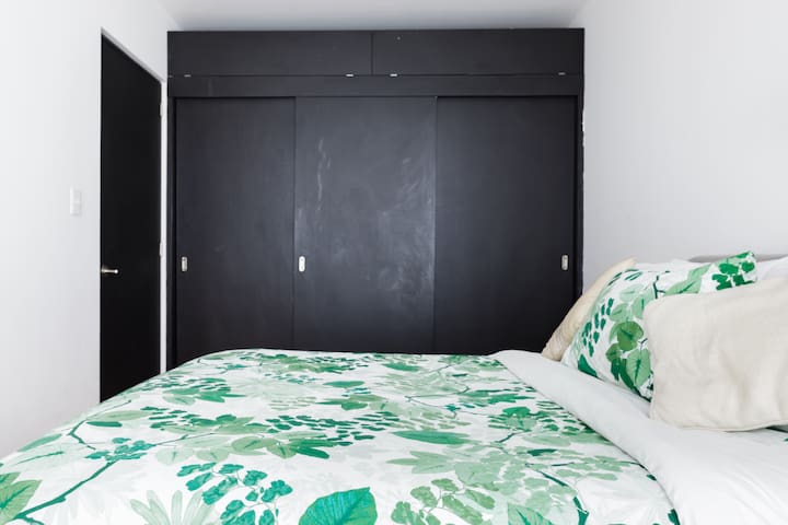 Modern 2BR Apt in Condesa w/Roof Garden gallery image 5