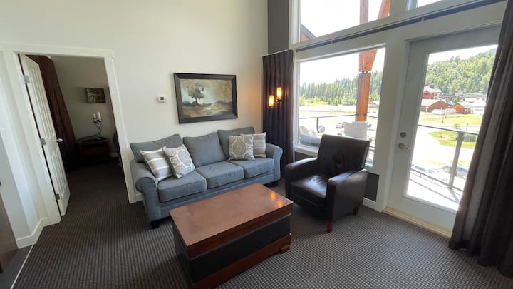 Luxury Penthouse Suite - Pool&hottub - On Ski Hill - Kimberley
