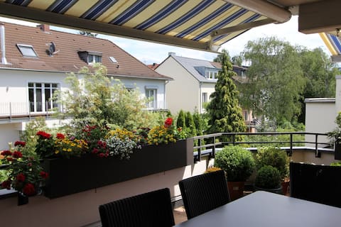 Top Airbnb: Beautiful 80 sqm apartment! Bright, quiet and central in Lindenthal