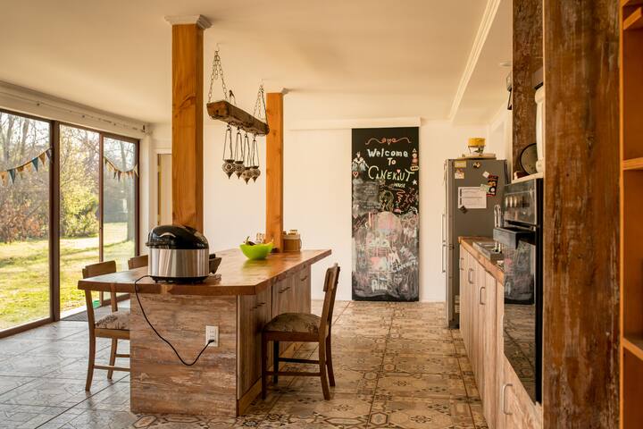 Private room, parking and tranquility