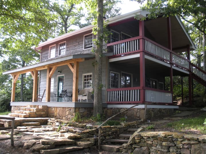 Raven Ridge Lodge spectacular views Cabins for Rent in Hayters Gap