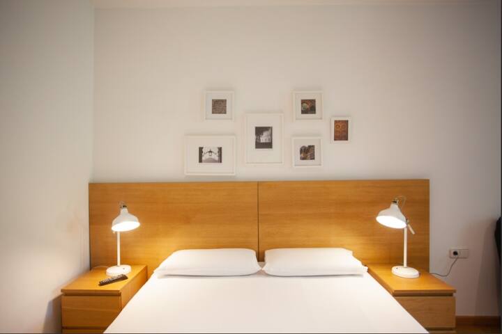 Very spacious apartment in the center gallery image 2