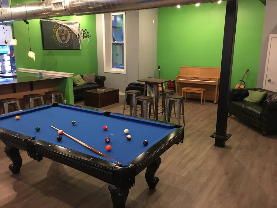 Piano, guitars and free pool table
