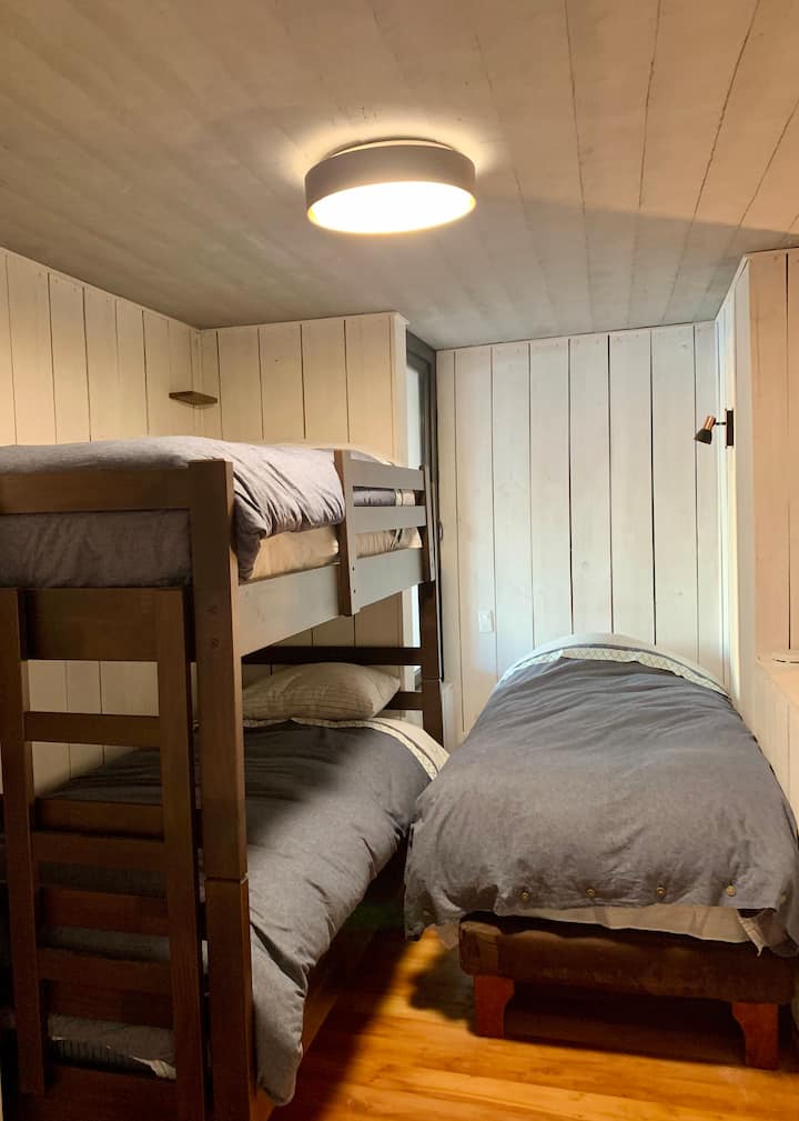 ห้องนอนรอง 