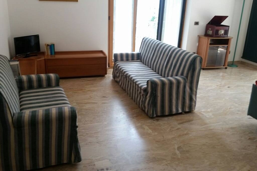 Divano letto matrimoniale
